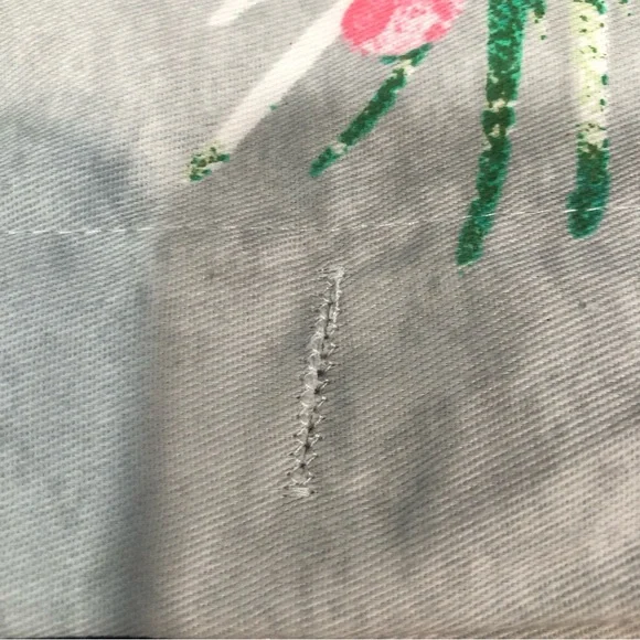 Avanti Home Holly Shower Curtain Perfect for Holidays NWT Grey, Green & Red - Picture 4 of 4